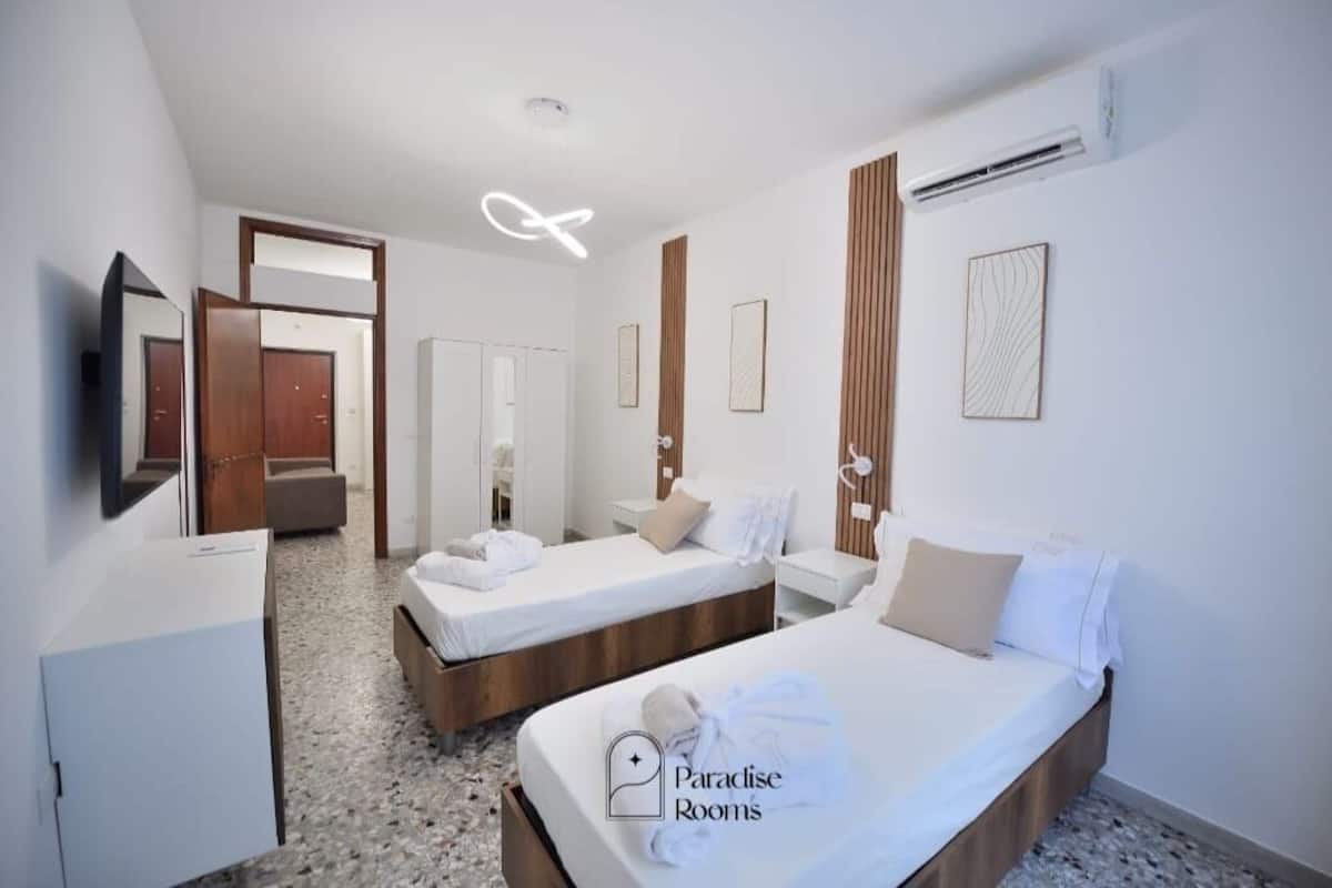 Rideaux occultants, fer et planche à repasser, Wi-Fi gratuit