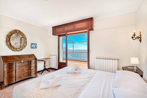 Tabla de planchar con plancha 