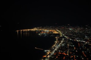 Aerial view - Spacious 3-bedroom apartment with AC in delightful Durrës (Durrës)