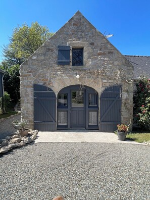 Exterior - Gîte Marceau, L'Ecrin de la Baie Douarnenez Bay 10 minutes from the beaches. (Pouldergat)