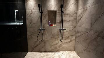 Sèche-cheveux, bidet