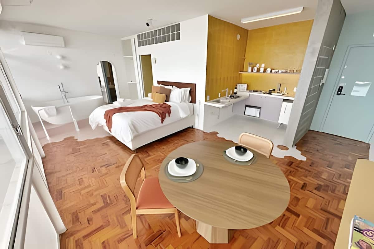 Basic-Apartment | Verdunkelungsvorhänge, Bügeleisen/Bügelbrett, kostenloses WLAN