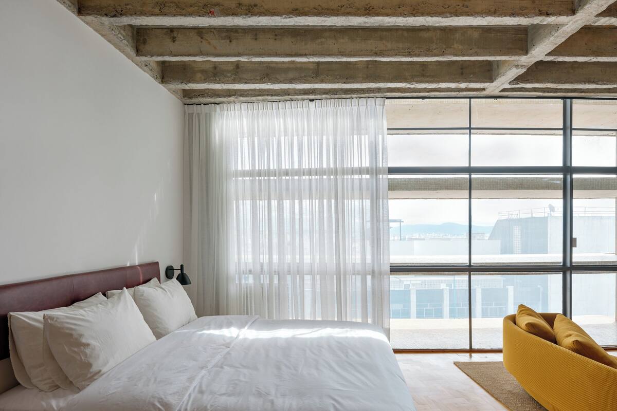 Basic Apartment | Blackout drapes, iron/ironing board, free WiFi, bed sheets