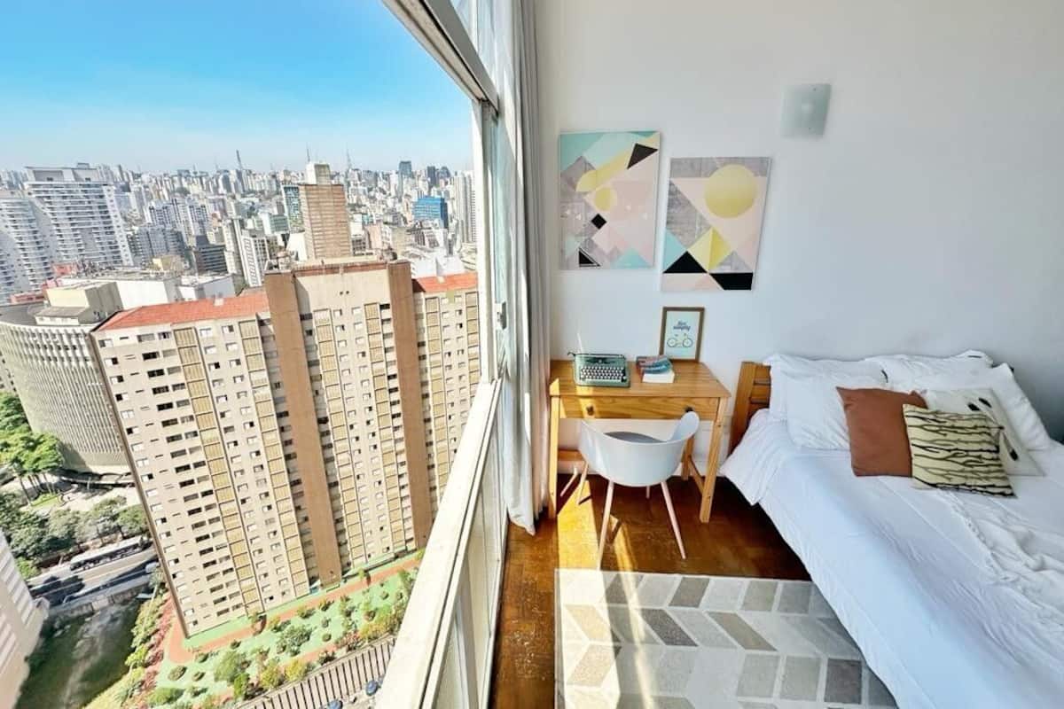 Basic-Apartment | Verdunkelungsvorhänge, Bügeleisen/Bügelbrett, kostenloses WLAN