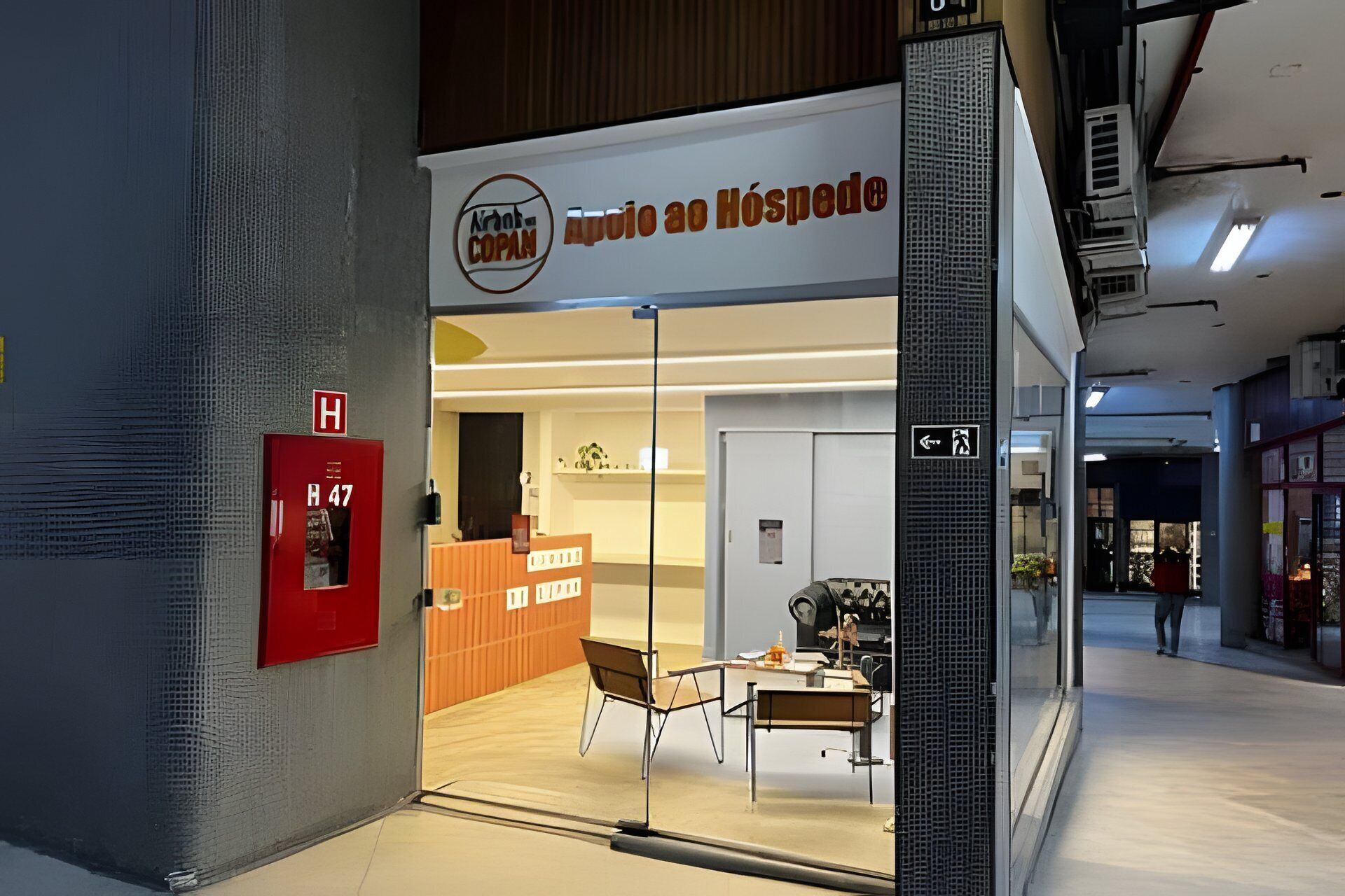 Basic Apartment | Lobby