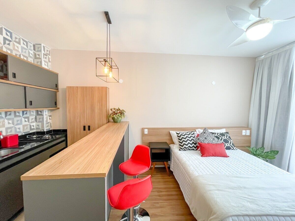 Verdunkelungsvorhänge, Bügeleisen/Bügelbrett, kostenloses WLAN