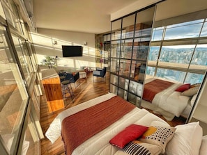 Basic Apartment | Blackout drapes, iron/ironing board, free WiFi - Vem pro Copan (São Paulo)