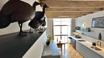 Basic Apartment | Interior