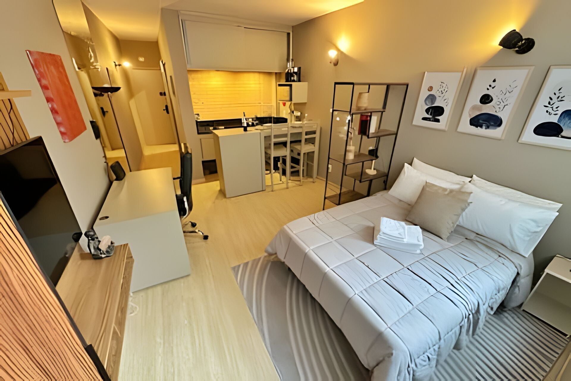 Basic-Apartment | Verdunkelungsvorhänge, Bügeleisen/Bügelbrett, kostenloses WLAN