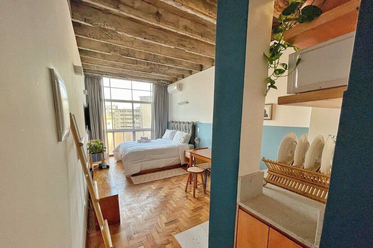 Eenvoudig appartement | Verduisterende gordijnen, een strijkplank/strijkijzer, gratis wifi