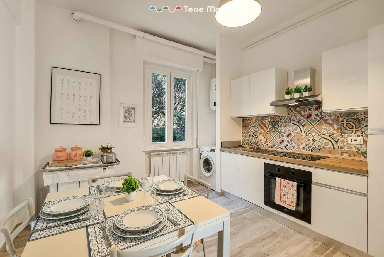 Kjøleskap, oppvaskmaskin og brødrister