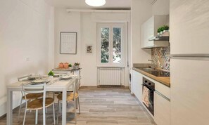 Fridge, dishwasher, toaster - Welcome to La Pace in Monterosso al Mare!Are you looking for a relaxing holiday in the heart of the Cinque Terre? La Pace is the perfect solution for you. Located in the charming historic center of Monterosso al Mare, this charming holiday home offer (Monterosso al Mare)