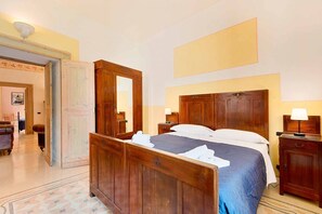 3 Schlafzimmer, Bügeleisen/Bügelbrett