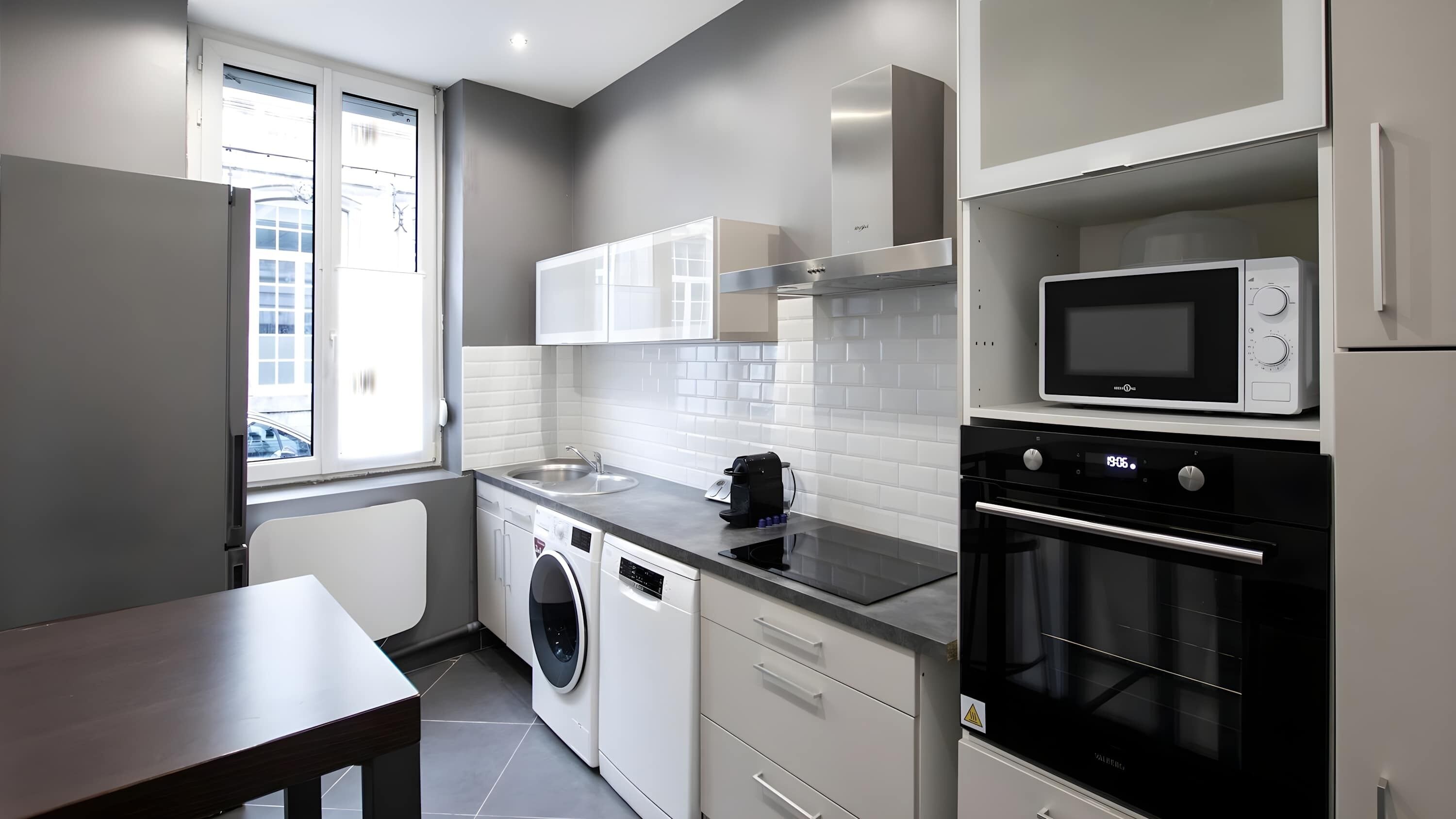 Fridge, microwave, oven, dishwasher