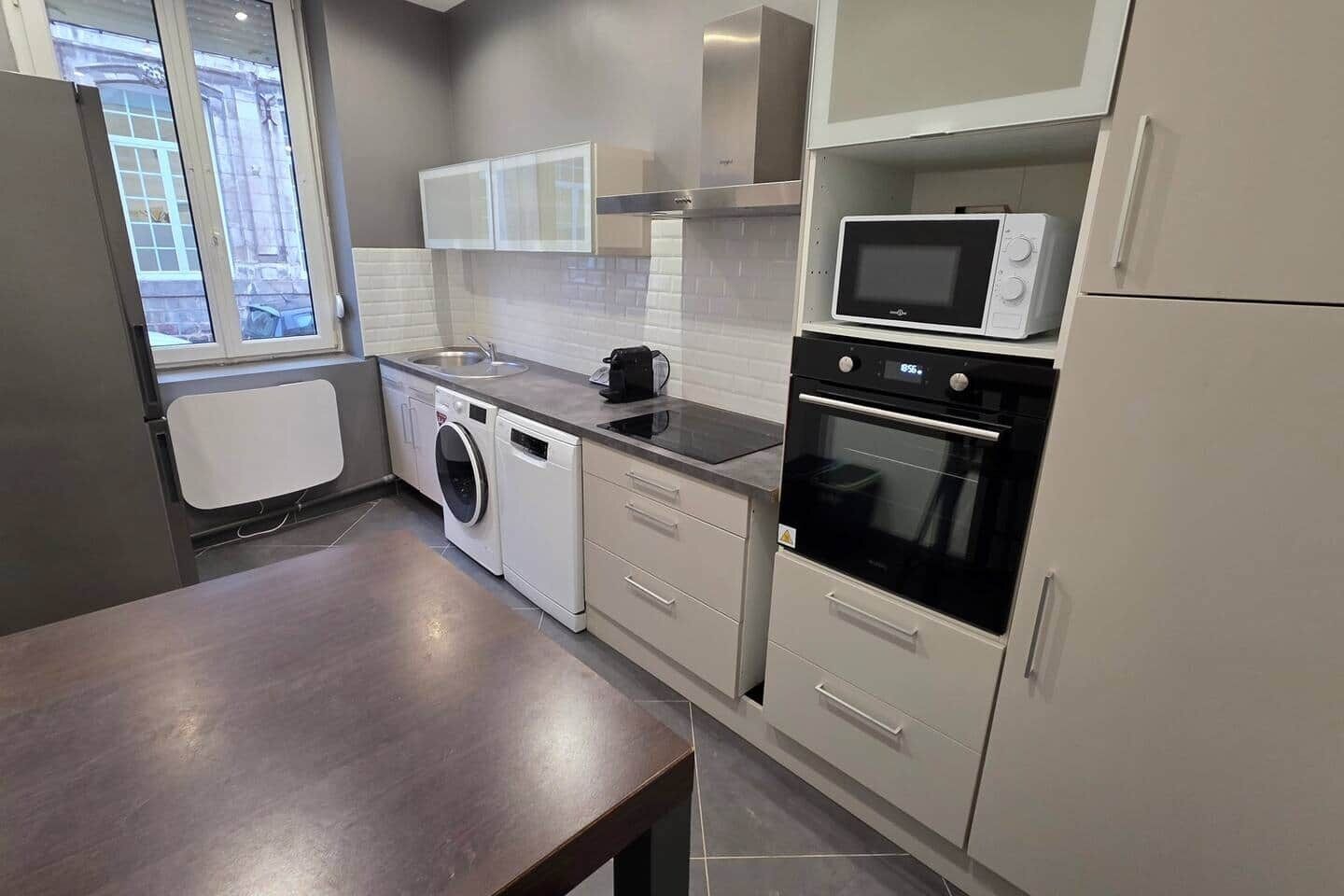 Køleskab, mikrobølgeovn, ovn, opvaskemaskine