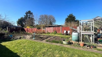 Room, 1 Bedroom | Garden