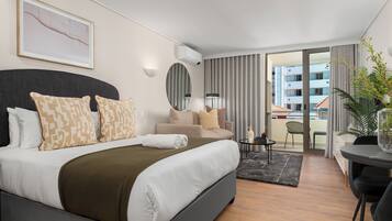 熨斗/熨衣板、上网接入、床单