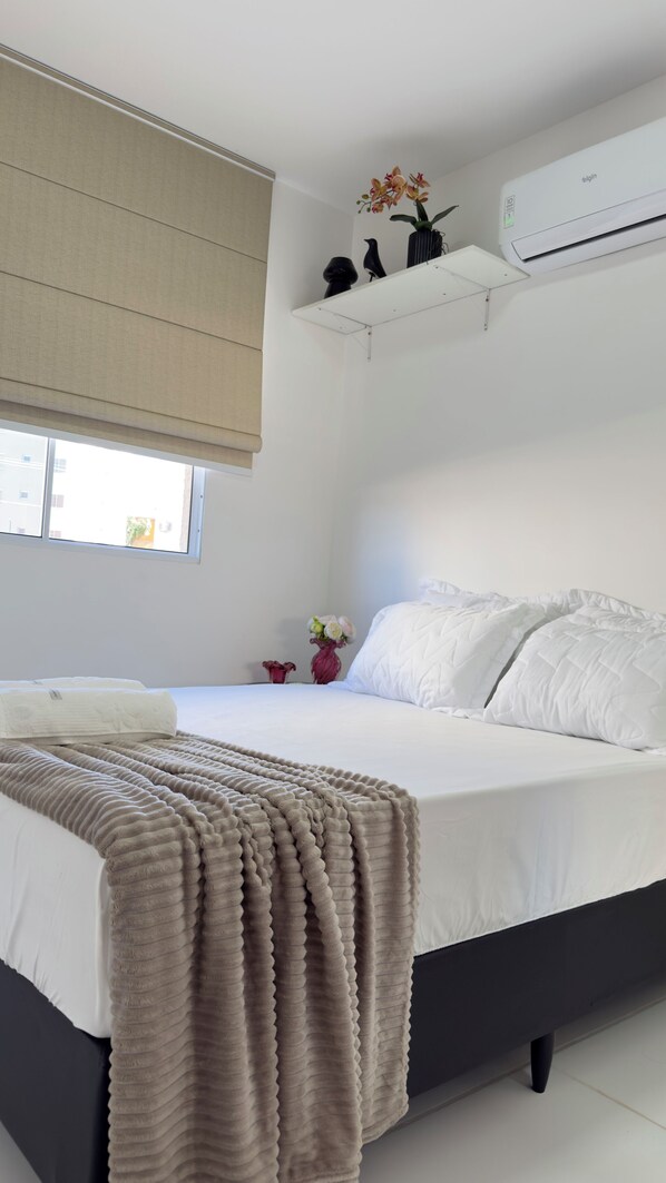 2 habitaciones, tabla de planchar con plancha, wifi y ropa de cama 