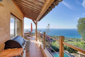 Property grounds - CHARMING PROPERTY WITH SPECTACULAR VIEWS AND SMALL POOL NESTLED ON THE CORNICHE (Rayol-Canadel-sur-Mer)