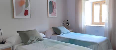 4 chambres, fer et planche Ă repasser, Wi-Fi, draps fournis
