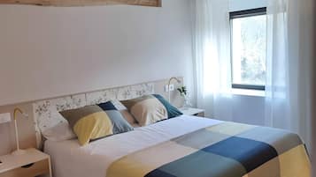 4 chambres, fer et planche Ă repasser, Wi-Fi, draps fournis