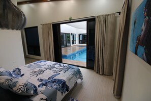 3 bedrooms, iron/ironing board, free WiFi, bed sheets - NAIA Residences - Brand New Luxury 3-Bedroom Villa with Private Pool (Placencia)