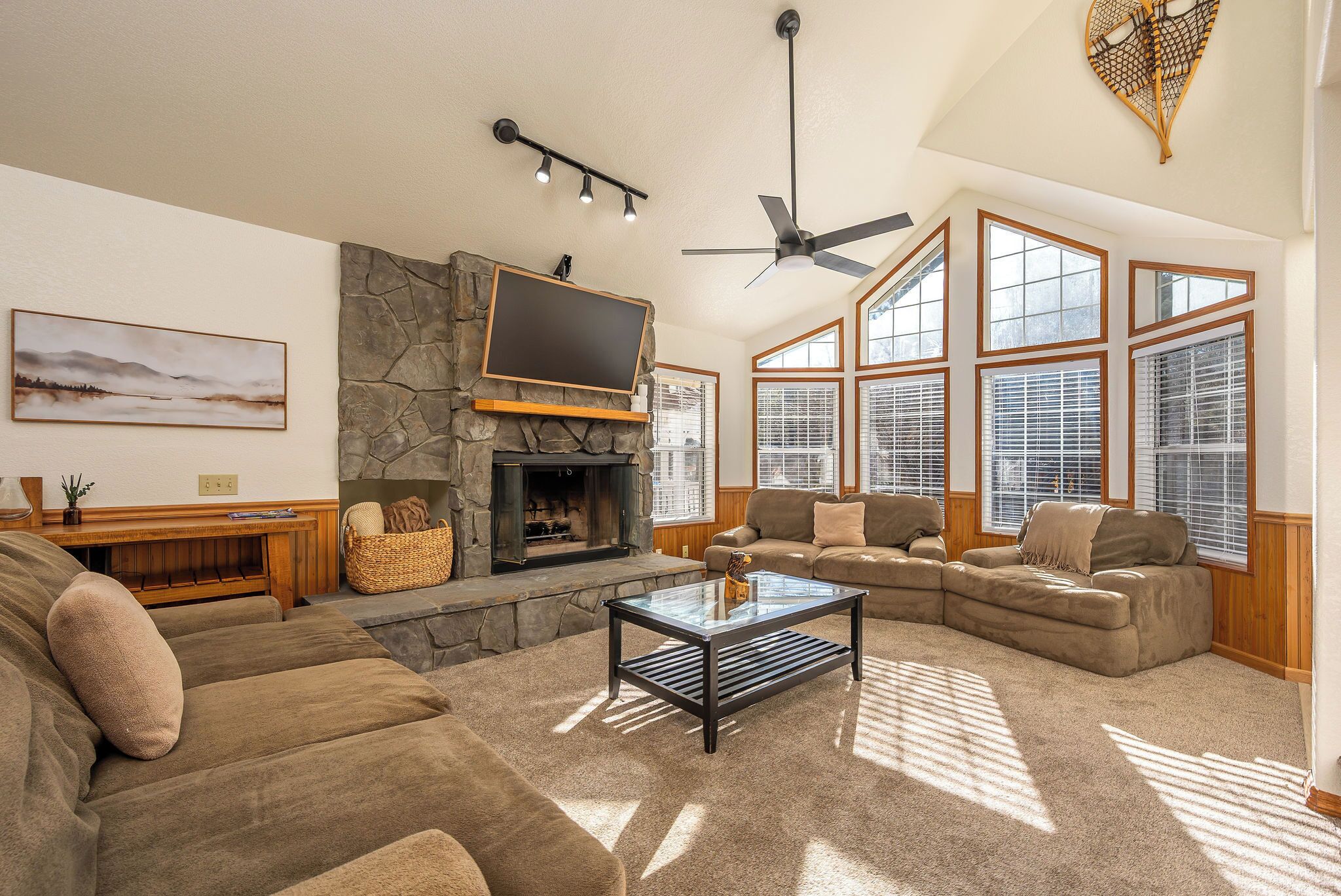 2 Fireplaces, Spa, Pizza Oven, Golf, Hiking - California