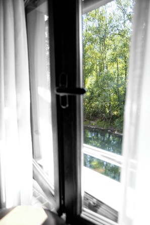 In-room safe, free WiFi - Hotel Covadonga (Cangas de Onís)