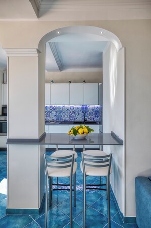 Dining - Don Vincenzo House - Your Home Away from Home. (Ravello)