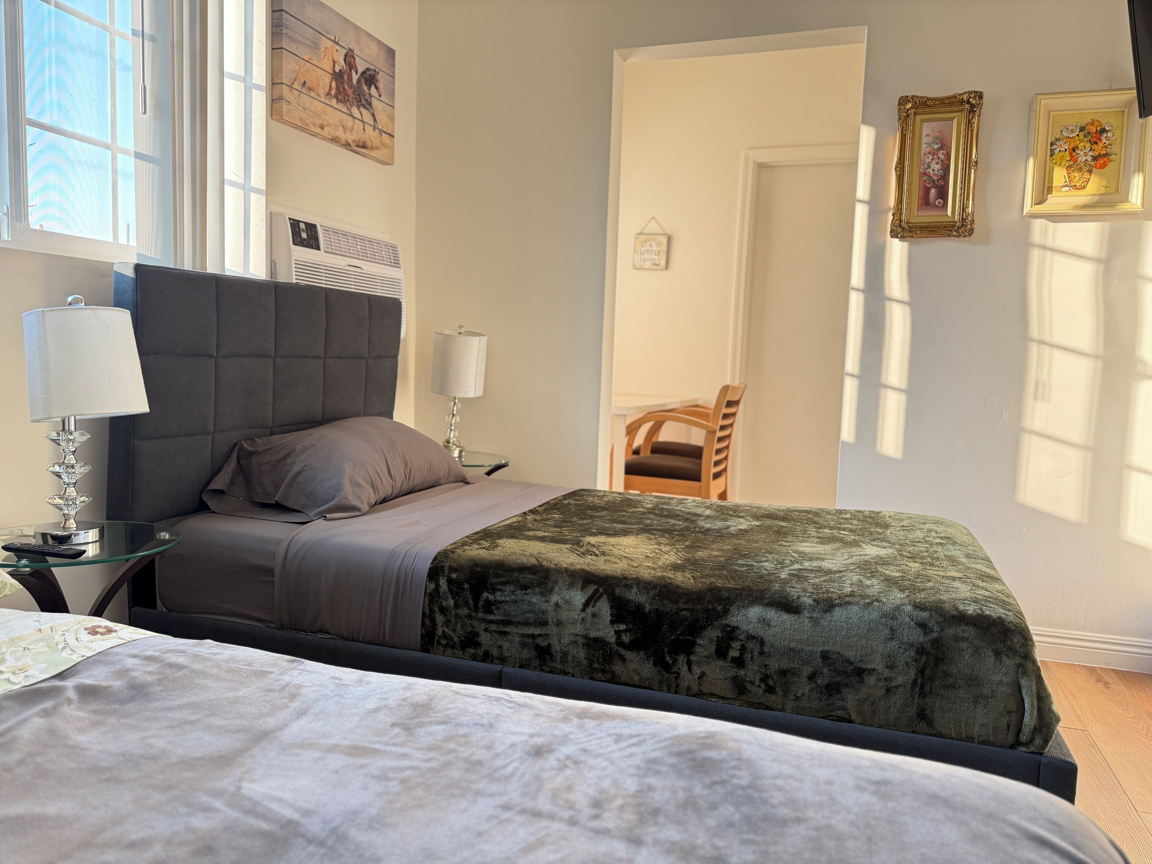 Classic Double Room, Private Bathroom | Desk, laptop workspace, blackout drapes, soundproofing