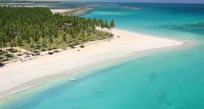 Carneiros Beach Resort
