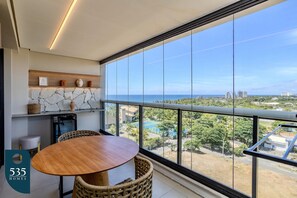 Interior - Seaview bedsitter in Stella Maris 400m from sea (Salvador)