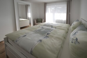 1 غرفة نوم ومكواة/لوح كي وواي فاي وملاءات أسرّة