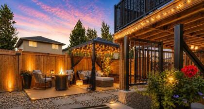 king/Hot Tub/full kitchen/private Backyard/BBQ/W/D
