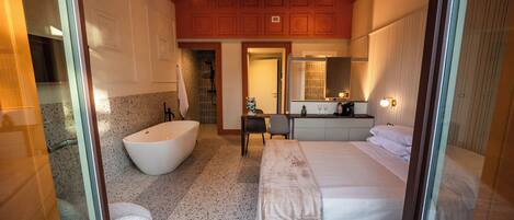 1 chambre, fer et planche à repasser, lit parapluie, Wi-Fi gratuit