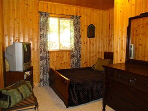 Cabin, 4 Bedrooms, Terrace | Room amenity - Welcome to the Dancing Bear Cabin! Sleeps 8! (Deming)