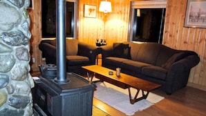 Ferienhütte, 4 Schlafzimmer, Terrasse | Wohnzimmer