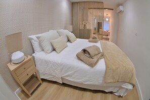 2 bedrooms, iron/ironing board, free WiFi, bed sheets - Apartment with excellent location! In the heart of the city. (Granada)
