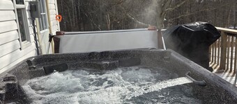 The White Dove with hot tub