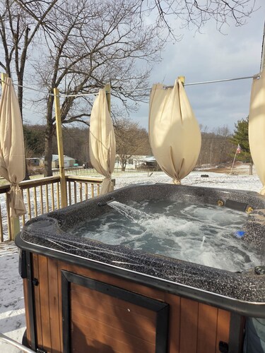 The White Dove with hot tub