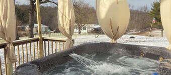 The White Dove with hot tub