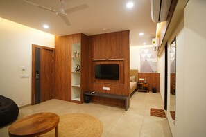 Grand Suite | Living area - RAAHI HOMESTAY (Ujjain)
