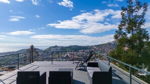 Terrace/patio - Villa Jamboeiro by LovelyStay (Funchal)