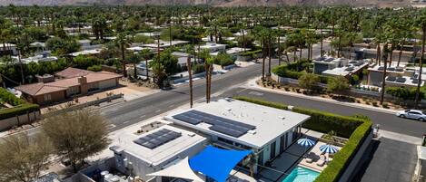 Take in the mountain backdrop from the border of Warm Sands and Tahquitz Canyon Estates, with downtown Palm Springs close for dining and shopping.