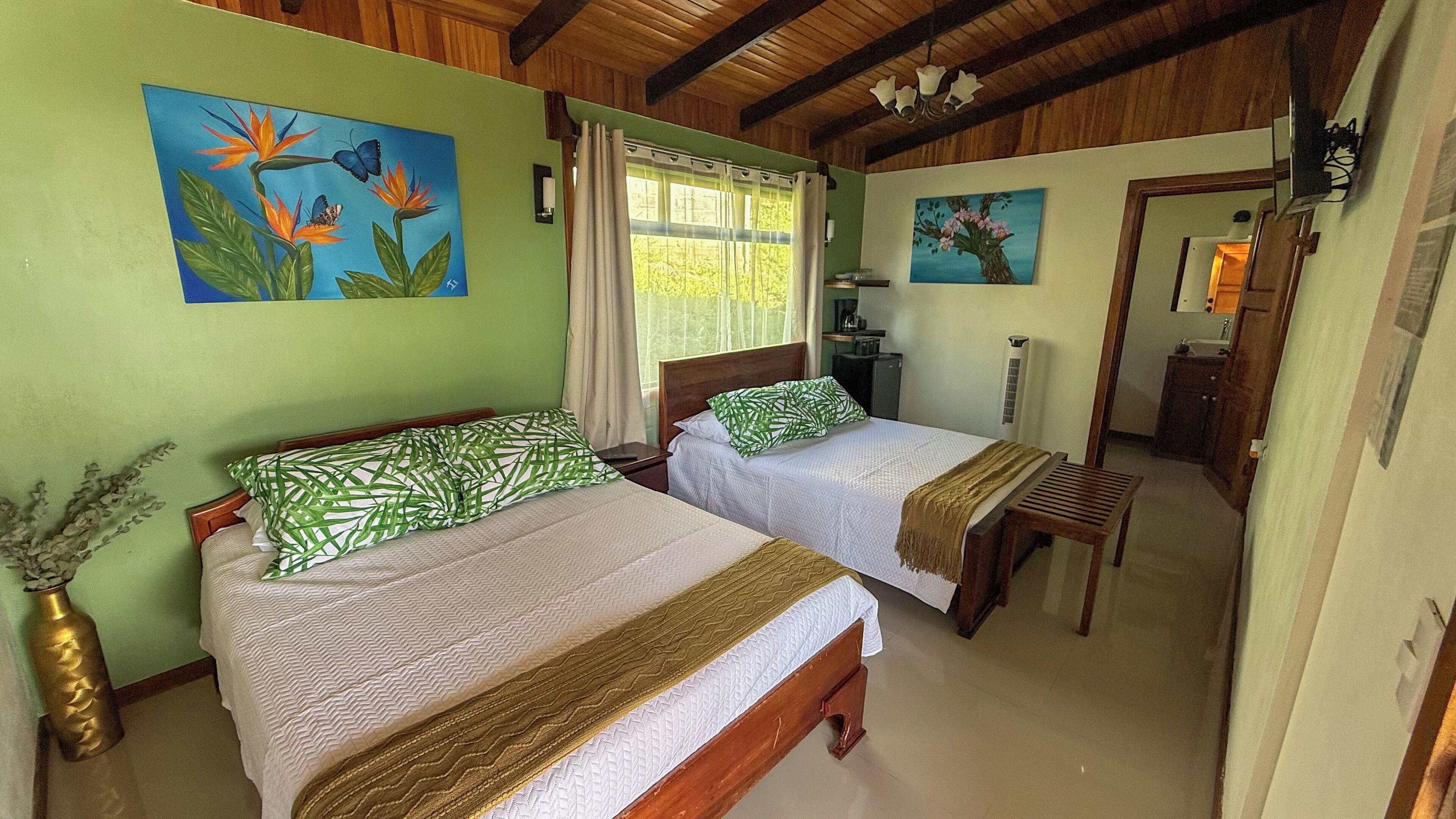 Deluxe Quadruple Room | Free WiFi