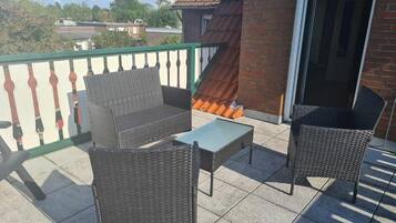 Basic Triple Room, Balcony | Terrace/patio