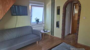 Basic Triple Room, 1 Queen Bed with Sofa bed, Balcony