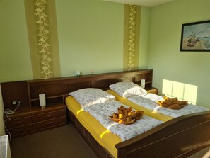 Basic Double Room - Hotel-Pension (Esens)