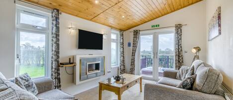 تلفزيون ذكي