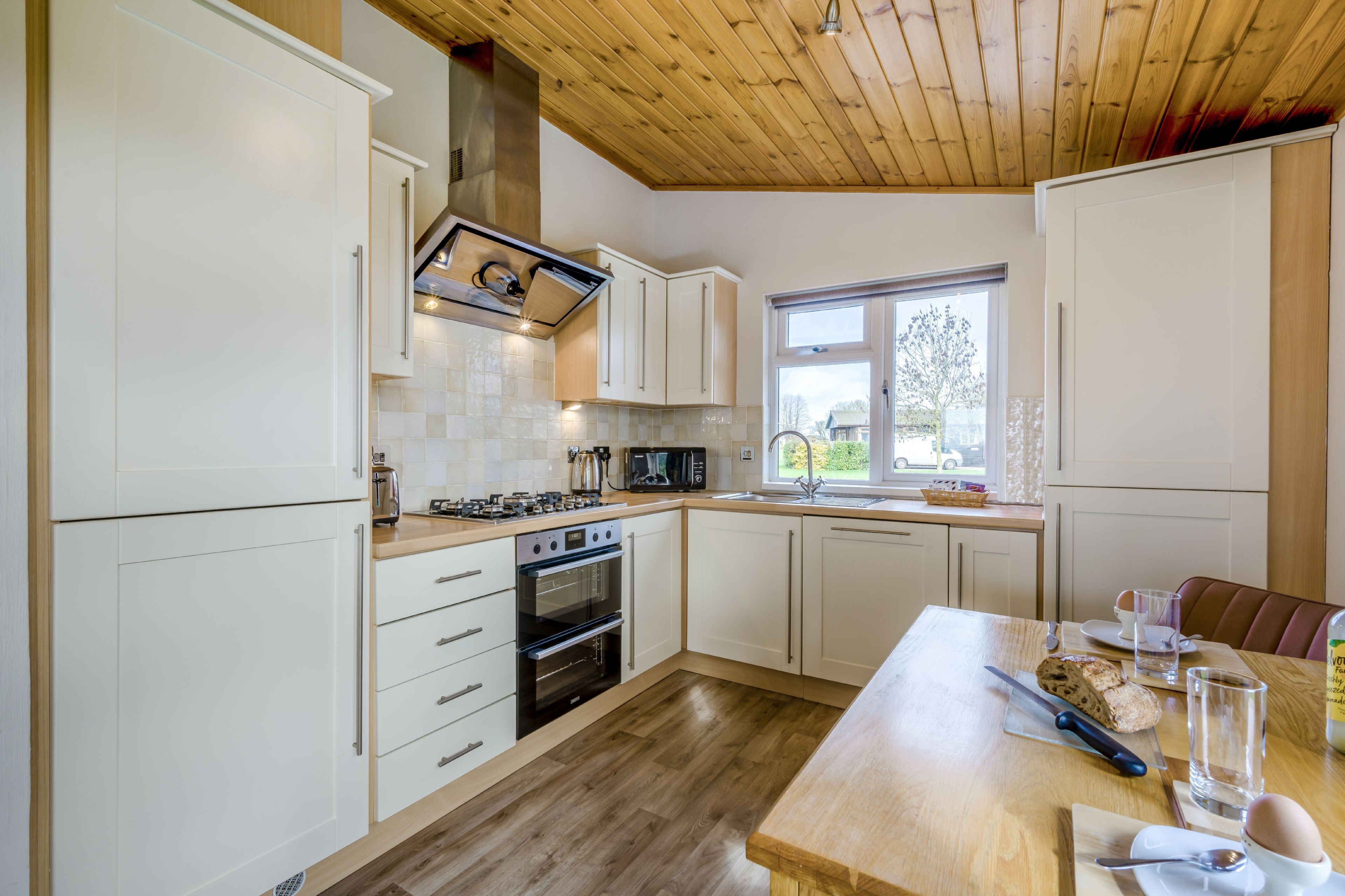 冰箱、微波炉  、烤箱、洗碗机